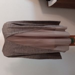 145 Larry Levine Sweater Sz M